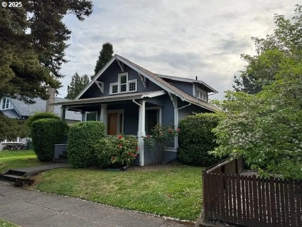 5816 NE 32nd Place Portland OR 97211