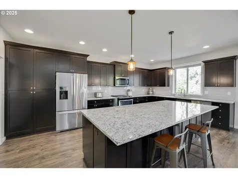 1654 N Plum Court Canby OR 97013