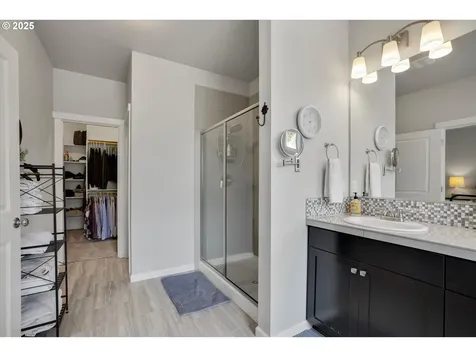 1654 N Plum Court Canby OR 97013