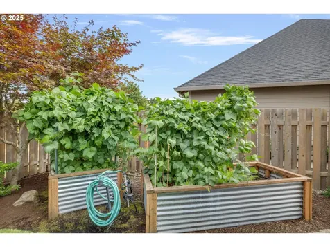 1654 N Plum Court Canby OR 97013
