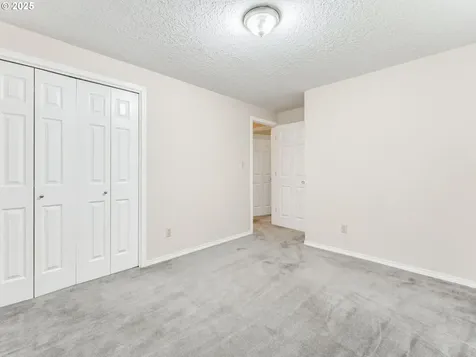 6745 Londonderry Lane Gladstone OR 97027