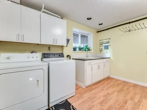 6745 Londonderry Lane Gladstone OR 97027