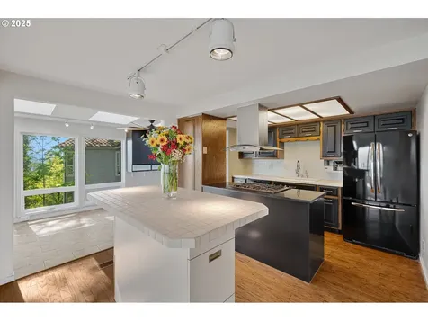 3032 NE Rocky Butte Road Portland OR 97220