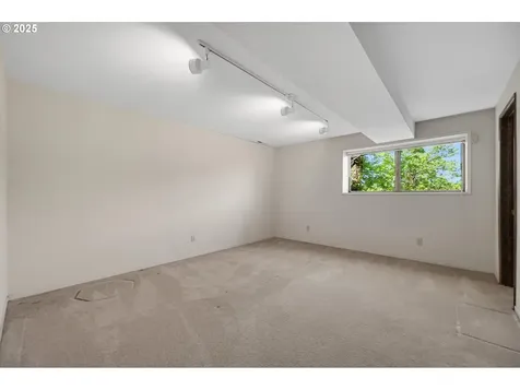3032 NE Rocky Butte Road Portland OR 97220
