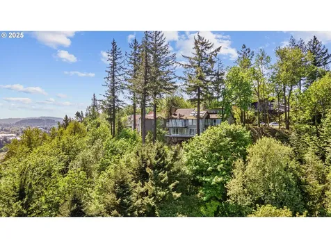 3032 NE Rocky Butte Road Portland OR 97220