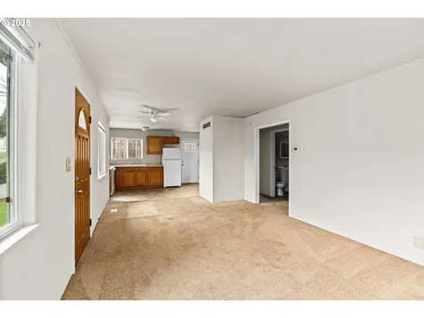 1389 NE Brooklyn Avenue Roseburg OR 97470