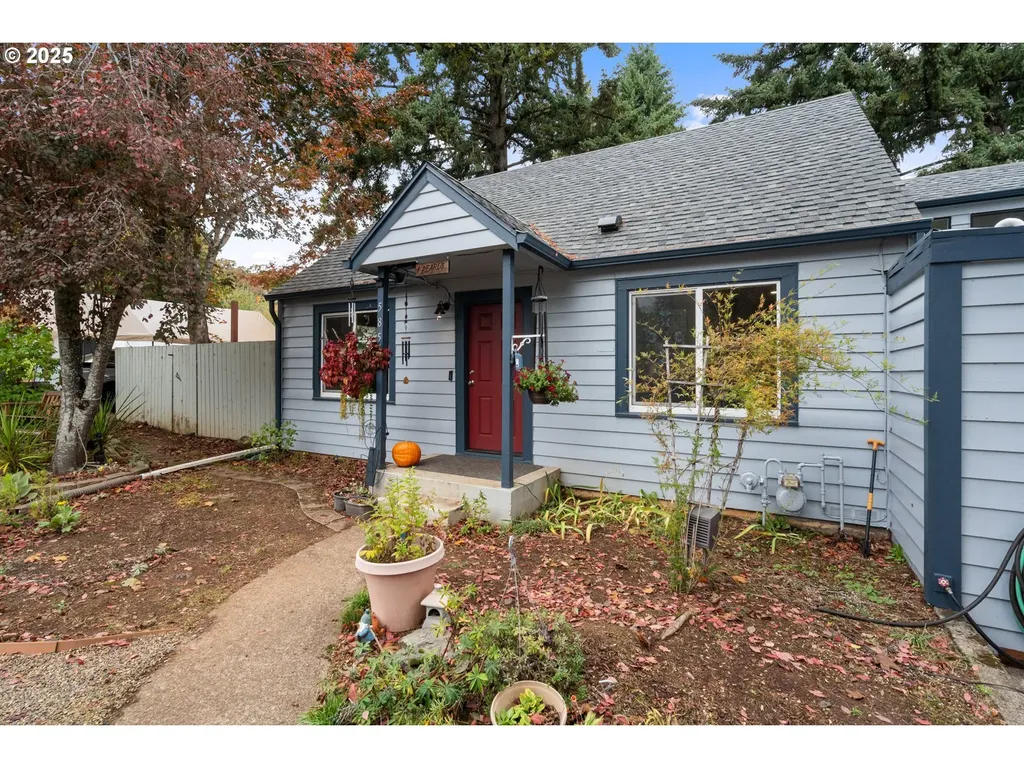 585 Madrona Avenue S Salem OR 97302