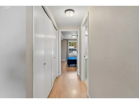 585 Madrona Avenue S Salem OR 97302