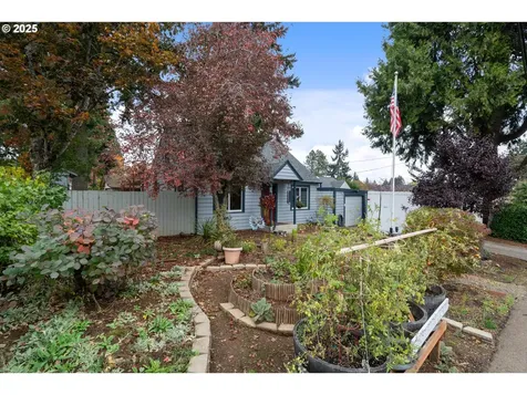 585 Madrona Avenue S Salem OR 97302