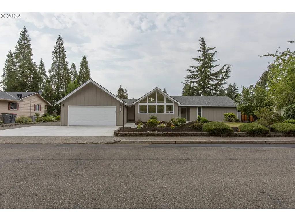 1310 NW Greenbriar Place Mcminnville OR 97128