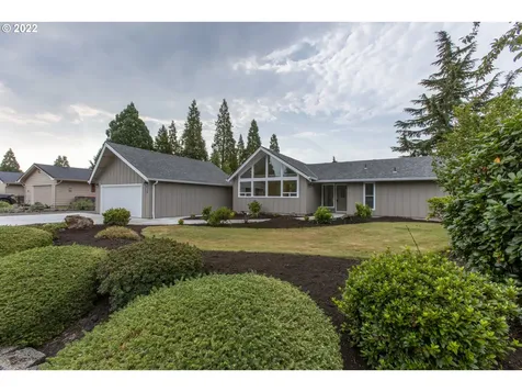 1310 NW Greenbriar Place Mcminnville OR 97128