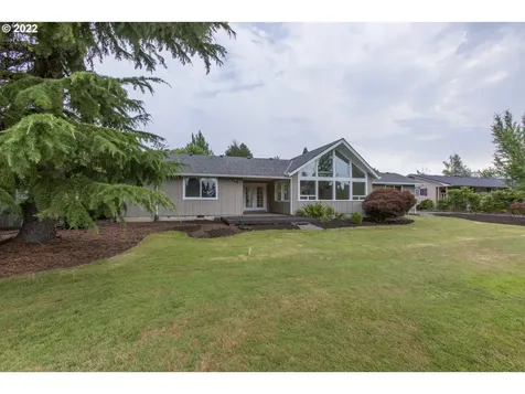 1310 NW Greenbriar Place Mcminnville OR 97128