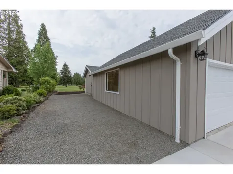 1310 NW Greenbriar Place Mcminnville OR 97128