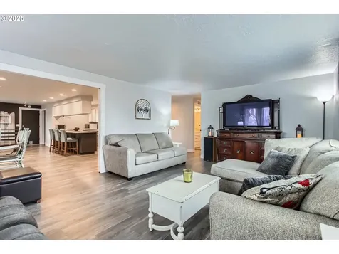 466 S Fir Street Canby OR 97013