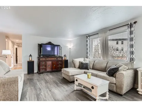 466 S Fir Street Canby OR 97013