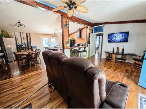 8790 NW Kinglet Street Seal Rock OR 97376