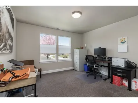 450 NE Oak Court Redmond OR 97756