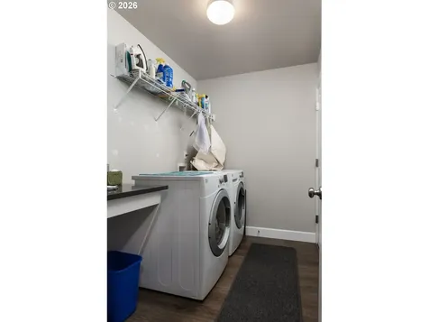 450 NE Oak Court Redmond OR 97756