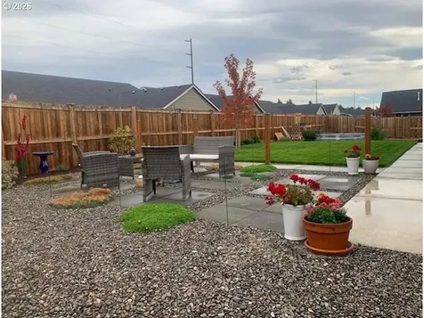 450 NE Oak Court Redmond OR 97756