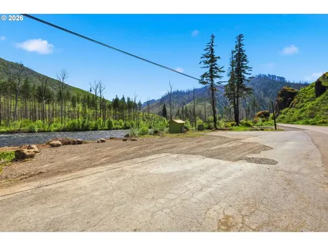 50660 Mckenzie Highway Vida OR 97488