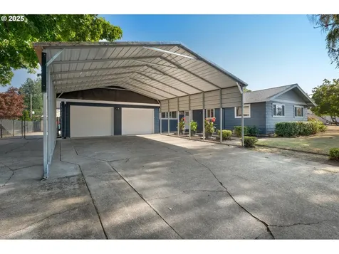 1760 Leon Drive Forest Grove OR 97116