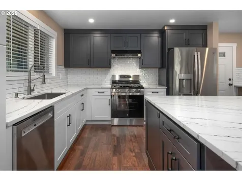 1760 Leon Drive Forest Grove OR 97116