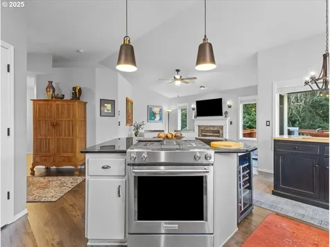 3933 NW Sierra Drive Camas WA 98607
