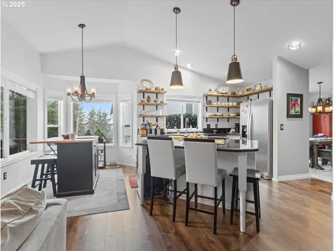 3933 NW Sierra Drive Camas WA 98607