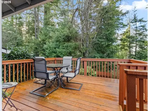 3933 NW Sierra Drive Camas WA 98607
