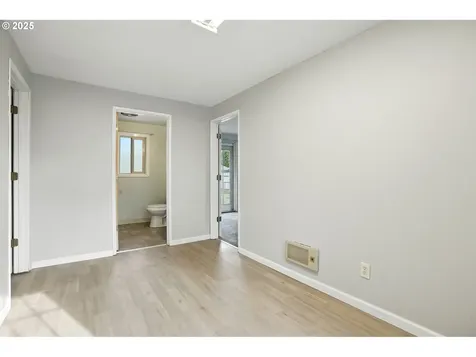 10913 NE 85th Street Vancouver WA 98662