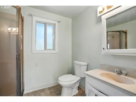 10913 NE 85th Street Vancouver WA 98662