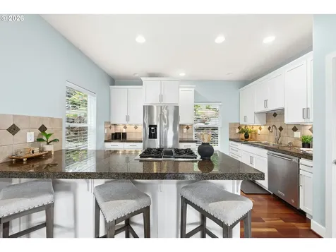 507 4th Avenue Oregon City OR 97045
