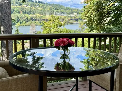 507 4th Avenue Oregon City OR 97045