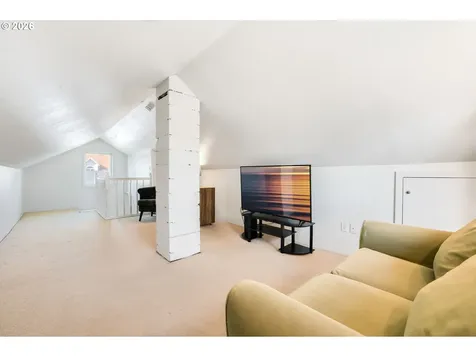12107 SE Kelly Street Portland OR 97266