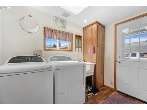 6708 NE 70th Street Vancouver WA 98661