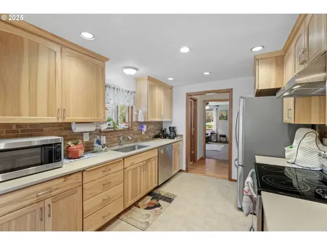 6708 NE 70th Street Vancouver WA 98661