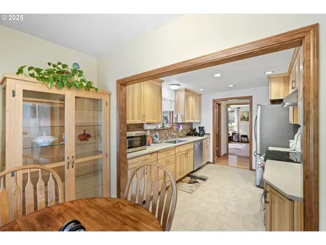 6708 NE 70th Street Vancouver WA 98661