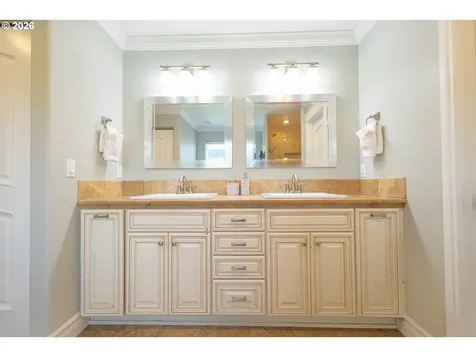 130 Ridge Drive La Grande OR 97850