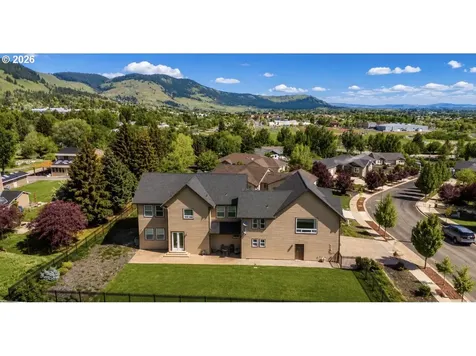 130 Ridge Drive La Grande OR 97850