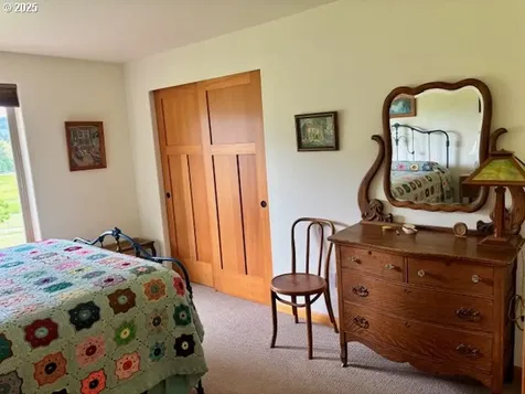 161 Whitney Court Umpqua OR 97486