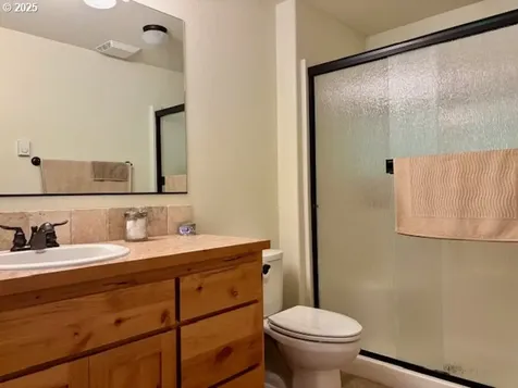 161 Whitney Court Umpqua OR 97486