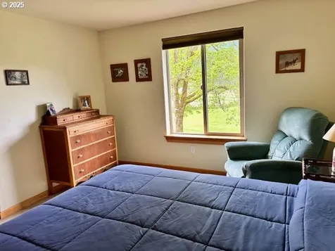 161 Whitney Court Umpqua OR 97486