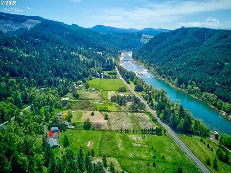 161 Whitney Court Umpqua OR 97486