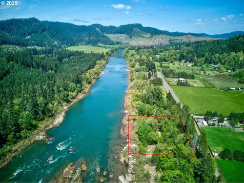 161 Whitney Court Umpqua OR 97486