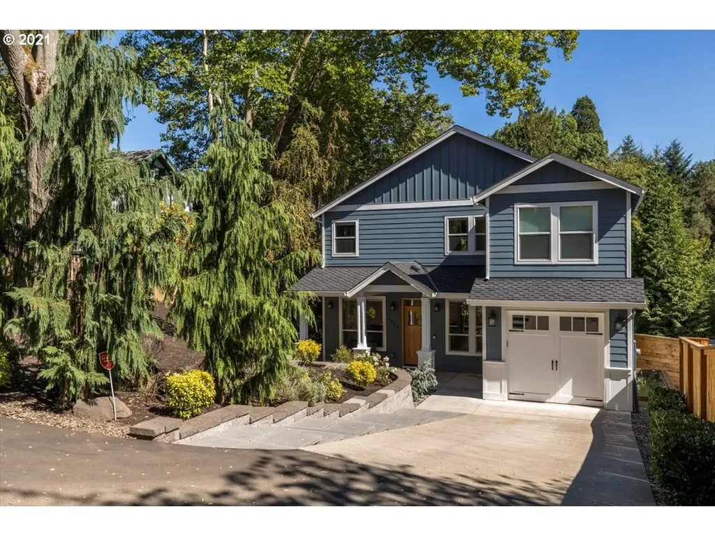 4412 SW Shattuck Road Portland OR 97221