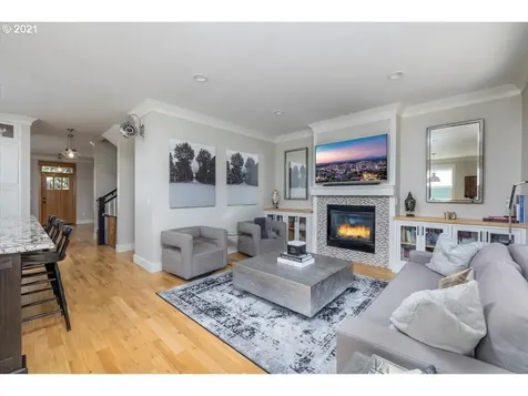 4412 SW Shattuck Road Portland OR 97221