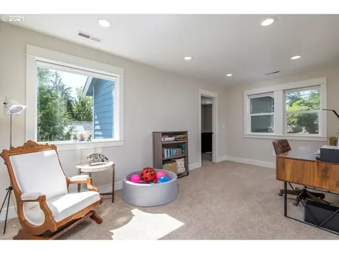 4412 SW Shattuck Road Portland OR 97221