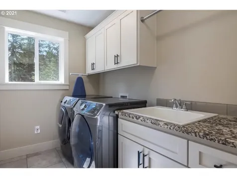 4412 SW Shattuck Road Portland OR 97221