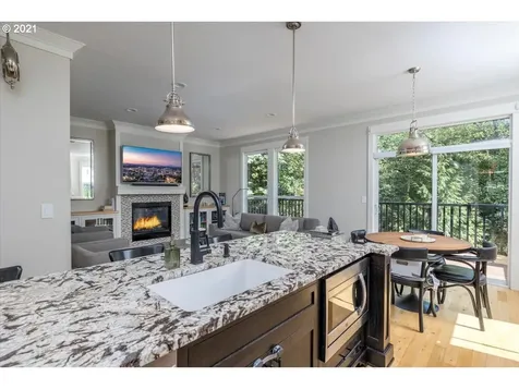 4412 SW Shattuck Road Portland OR 97221