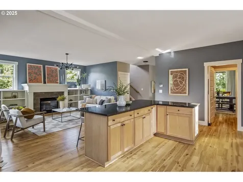 7491 SW 48th Avenue Portland OR 97219